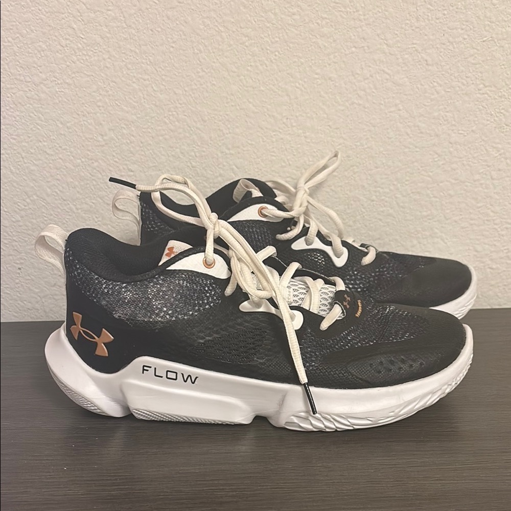 Women’s Under Armour Basketball Shoes!!